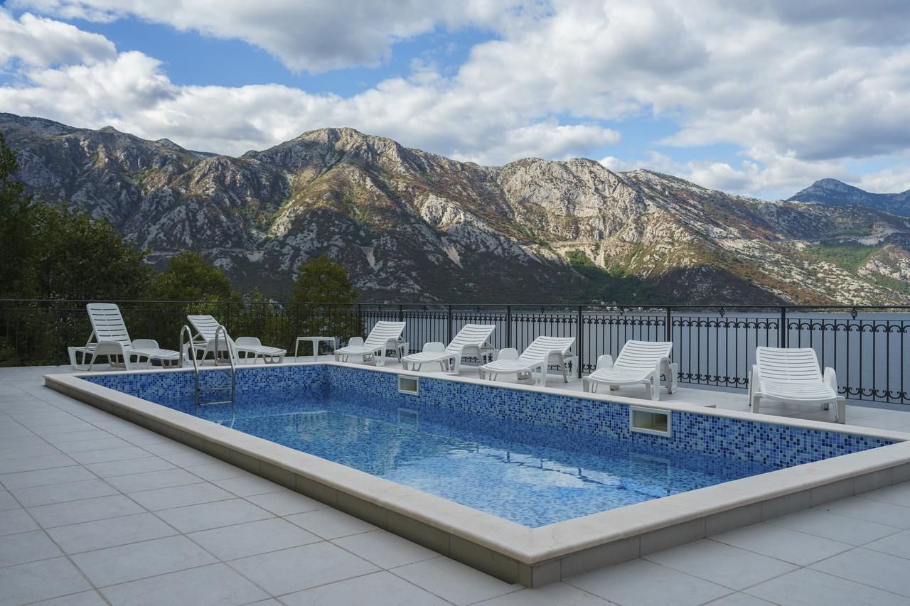 Виллы Villa KOSTA Дони-Моринь
